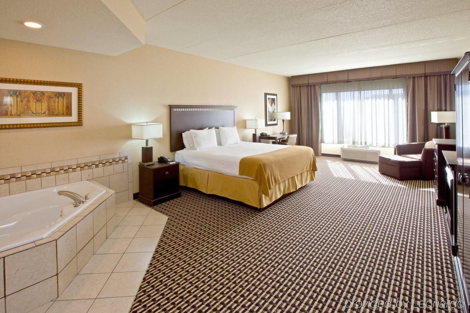 Holiday Inn Express & Suites Seymour Habitación foto